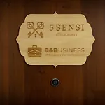 5 Sensi - Terrazzo, Fibra Ultraveloce, Parcheggio Coperto Su Richiesta A Pagamento 3*