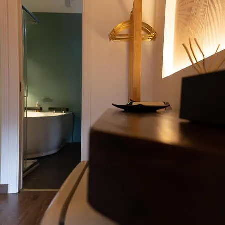 5 Sensi - Terrazzo, Fibra Ultraveloce, Parcheggio Coperto Su Richiesta A Pagamento Konukevi 4*