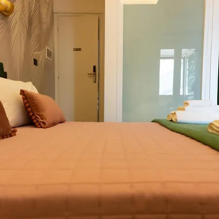 5 Sensi - Terrazzo, Fibra Ultraveloce, Parcheggio Coperto Su Richiesta A Pagamento 4*