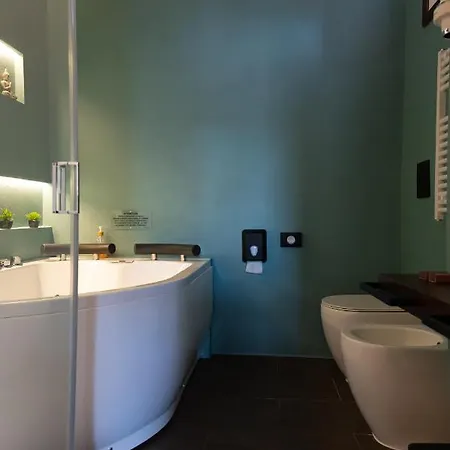 5 Sensi - Terrazzo, Fibra Ultraveloce, Parcheggio Coperto Su Richiesta A Pagamento 4* Cosenza