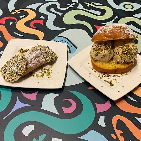 5 Sensi - Terrazzo, Fibra Ultraveloce, Parcheggio Coperto Su Richiesta A Pagamento Konukevi