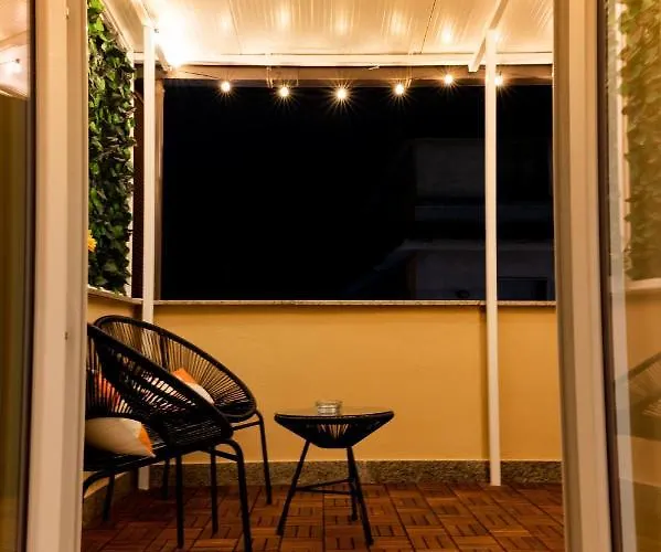 5 Sensi - Terrazzo, Fibra Ultraveloce, Parcheggio Coperto Su Richiesta A Pagamento 招待所 3*